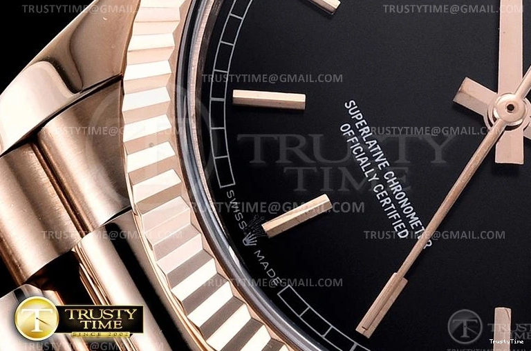 0805 Unique RDD0219D – DayDate 36mm 692